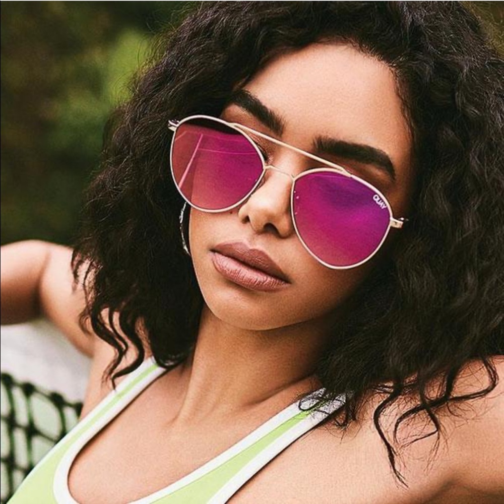 Quay Australia Dragonfly Aviator Sunglasses pink